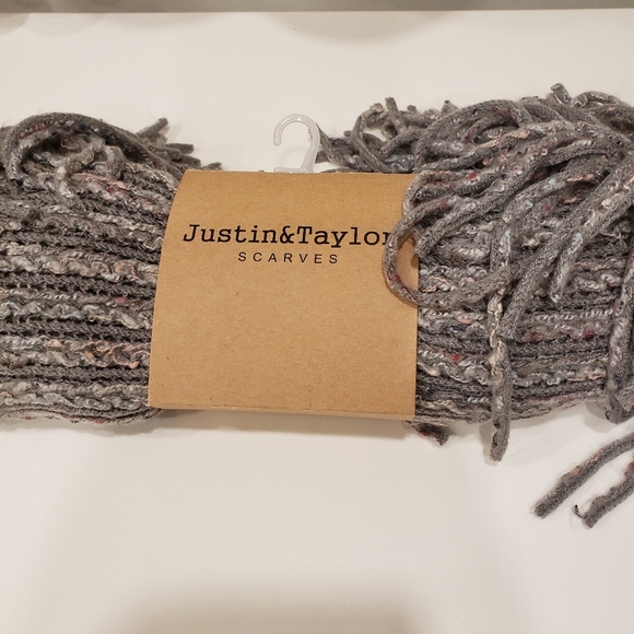 NWT Justin&Taylor Scarf - Picture 3 of 3